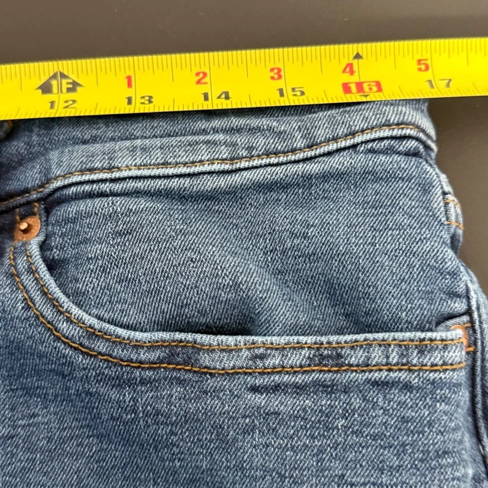 GAP Slim Taper Jeans Mens 32x28 Blue Medium Wash Denim‎ Casual Stretch Everyday